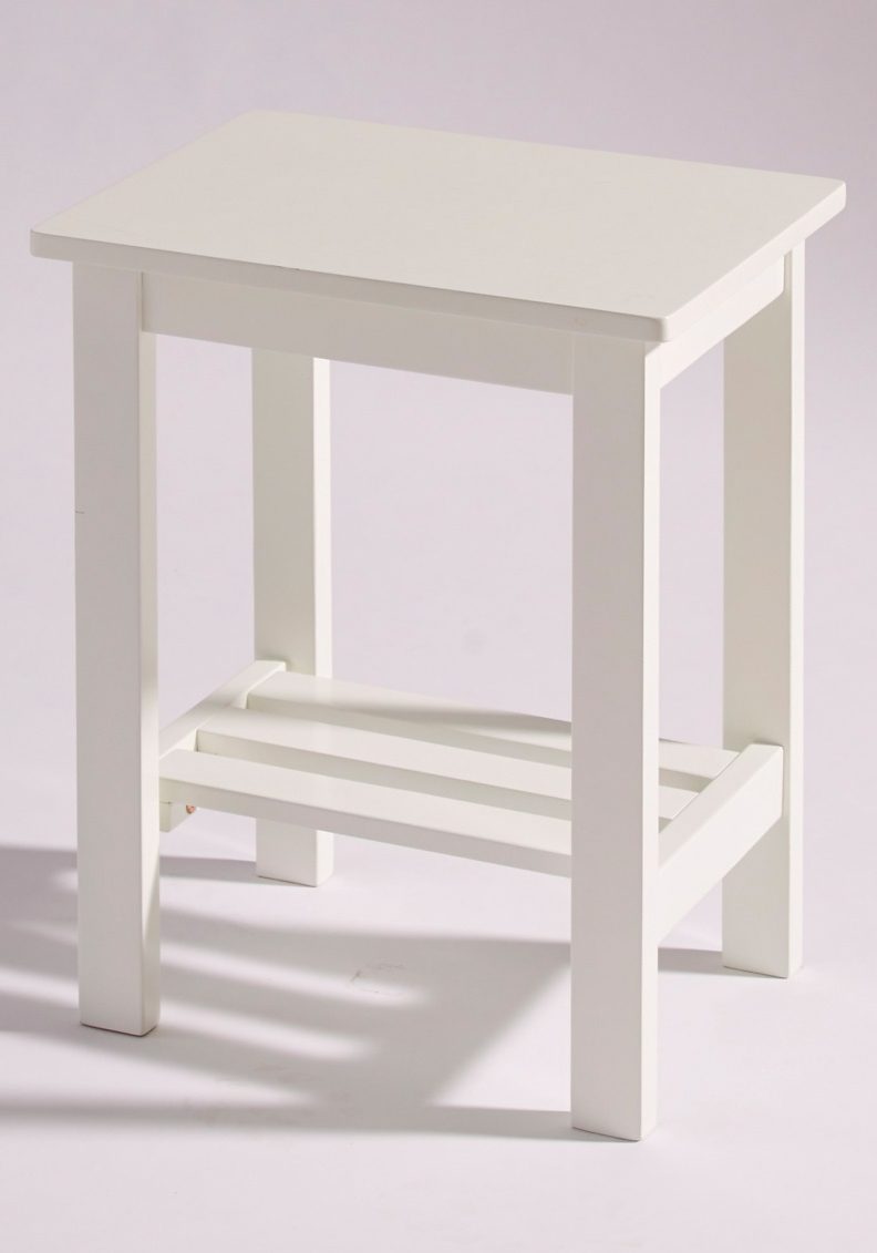 Beistelltisch mit kleinen Ablagefach